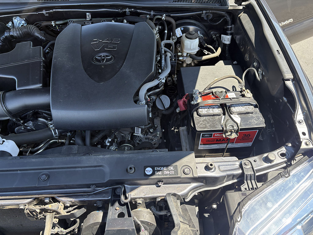 Used 2019 Toyota Tacoma TRD Sport AWD/4WD image 37