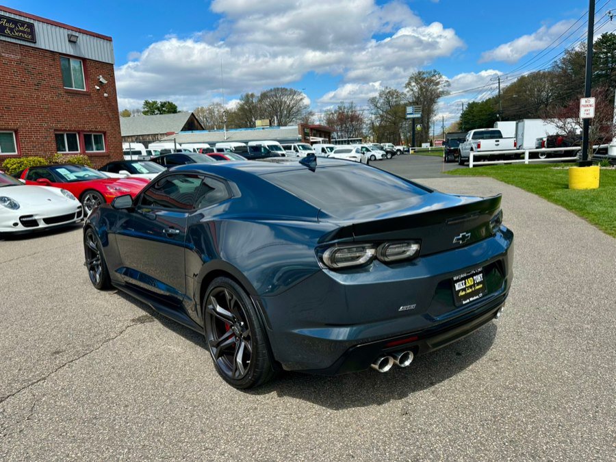 Used 2020 Chevrolet Camaro SS RWD image 8