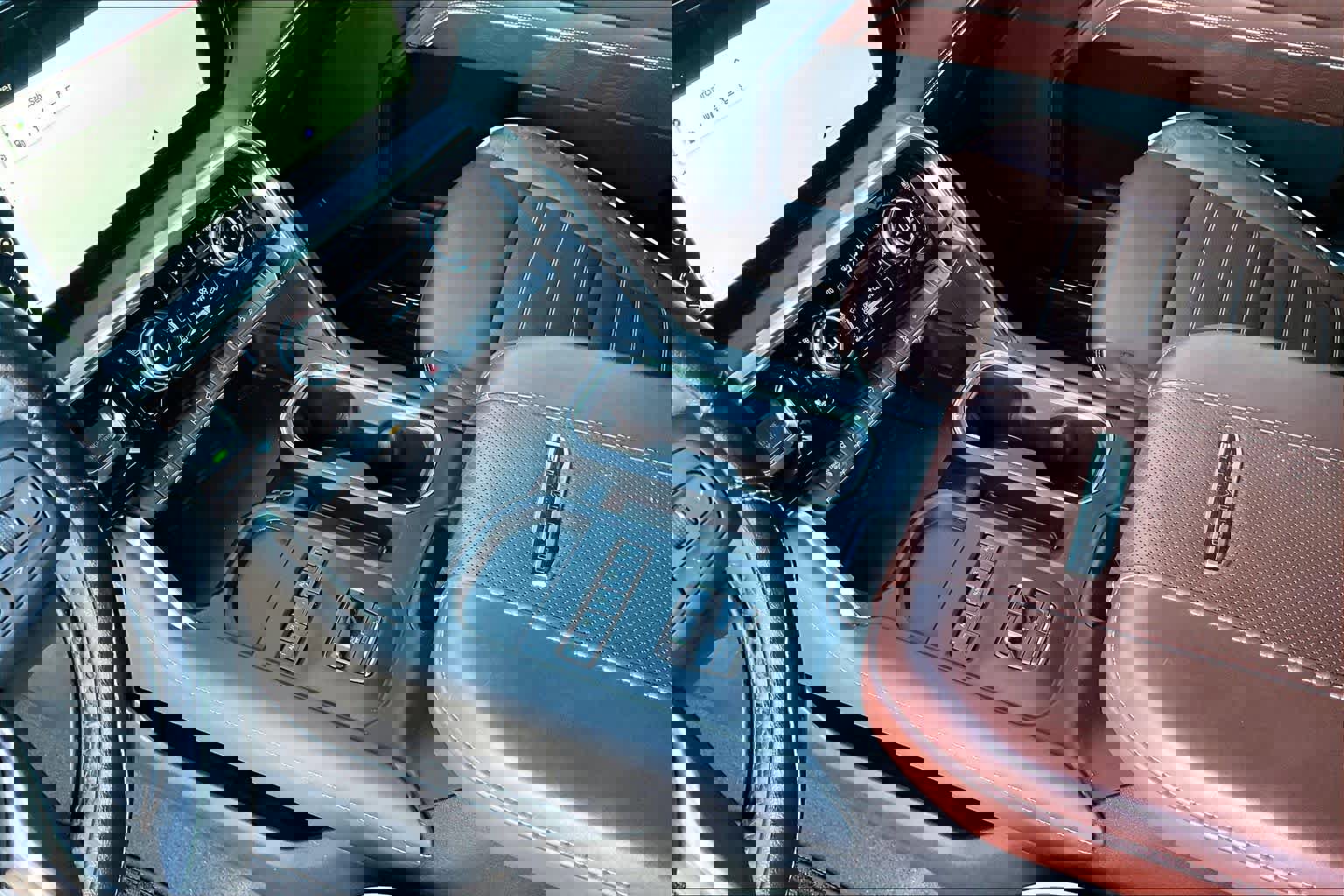 Used 2025 GMC Sierra 2500 Denali Ultimate AWD/4WD image 17