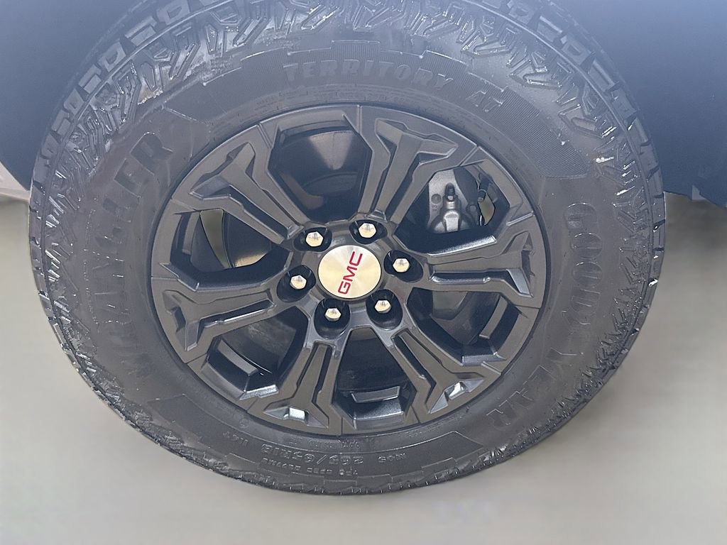 Used 2024 GMC Canyon Elevation w/ Elevation Premium Package image 31