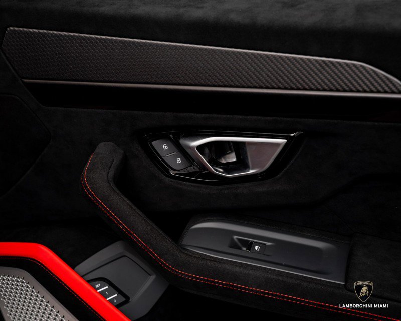Used 2023 Lamborghini Urus Performante image 41
