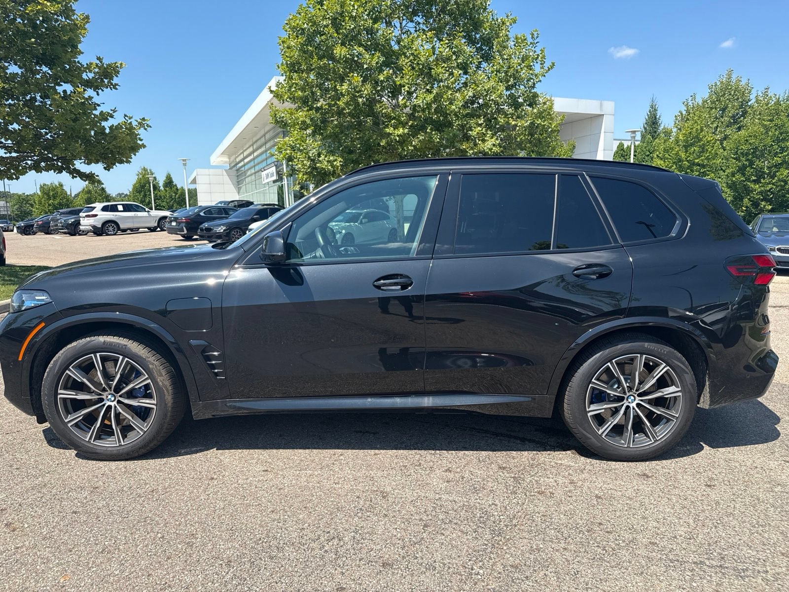 Used 2026 BMW X5 xDrive50e AWD/4WD image 5