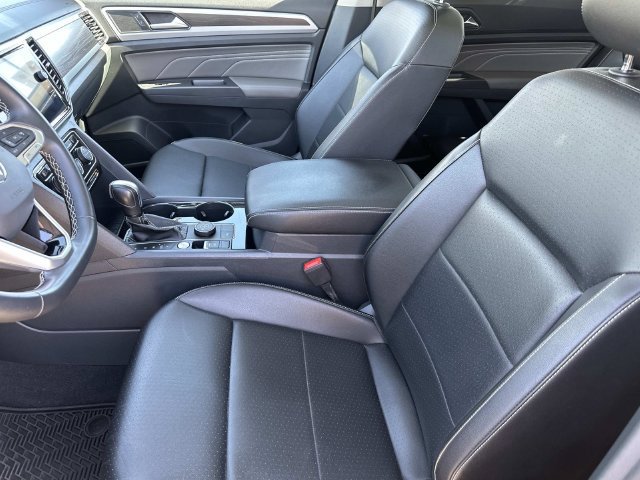 Used 2023 Volkswagen Atlas SE w/ Panoramic Sunroof Package AWD/4WD image 23