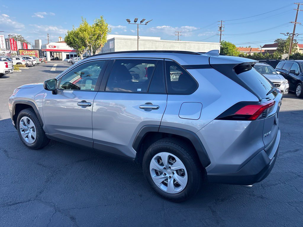 Used 2019 Toyota RAV4 LE w/ Carpet Mat Package FWD image 6