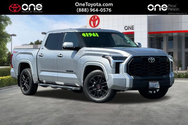 Used 2022 Toyota Tundra SR5 w/ TRD Sport Package AWD/4WD image 1