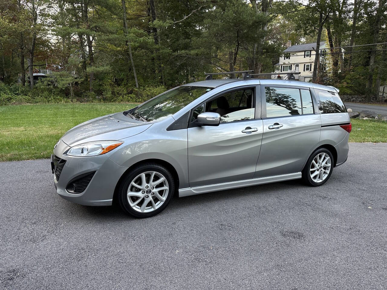 Used 2013 MAZDA MAZDA5 Touring image 3
