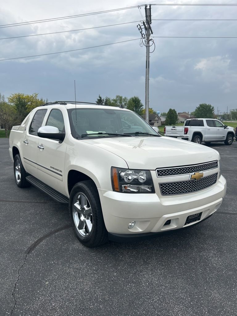 Used 2013 Chevrolet Avalanche LTZ