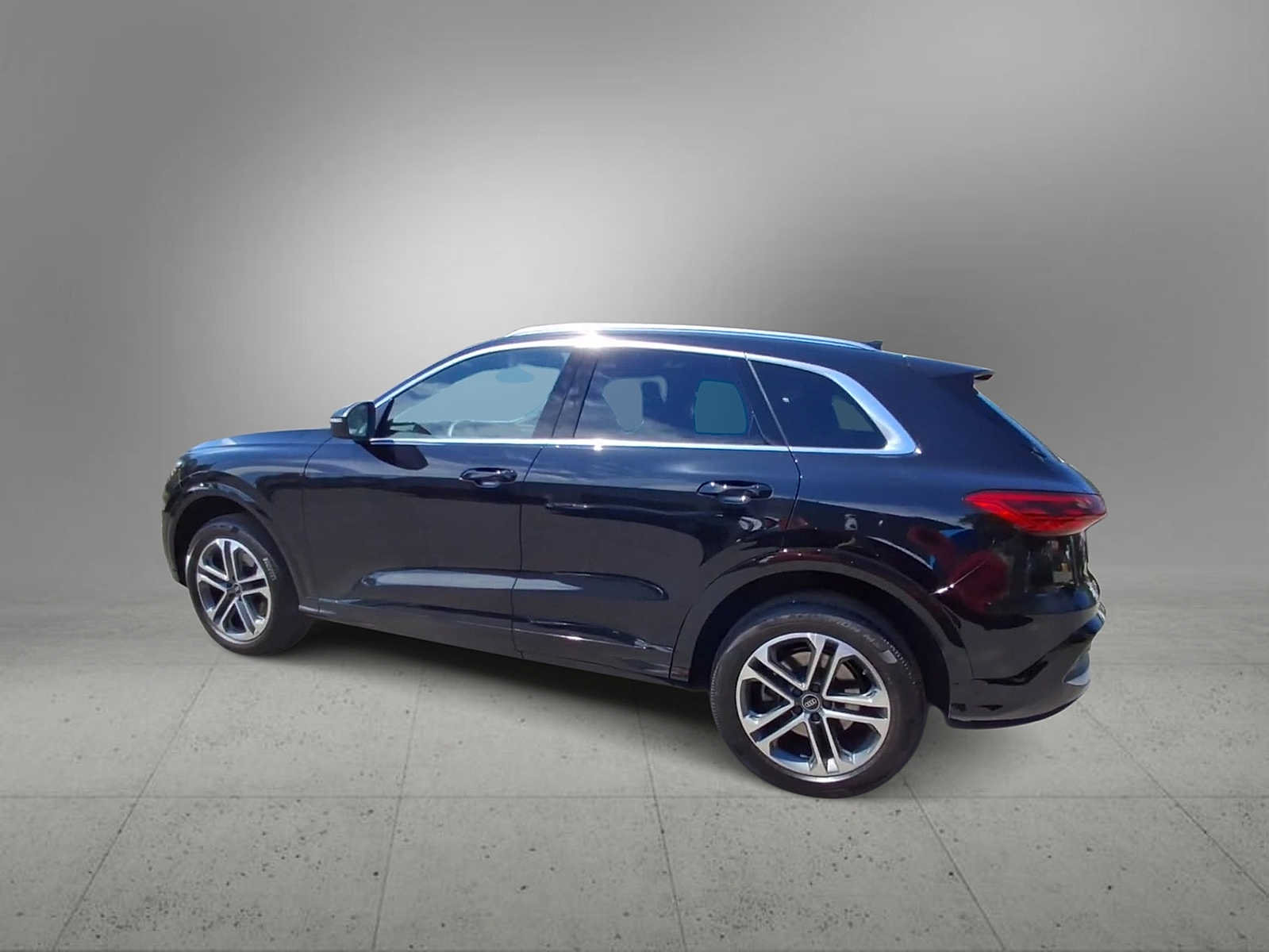 Used 2025 Audi Q5 Premium w/ Premium Plus AWD/4WD image 6