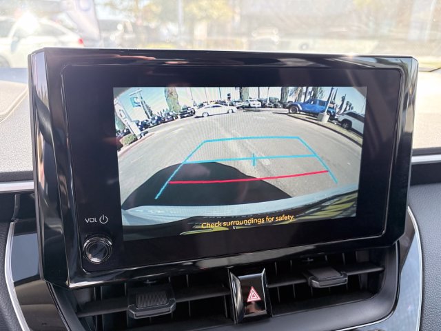 Used 2026 Toyota Corolla LE FWD image 17