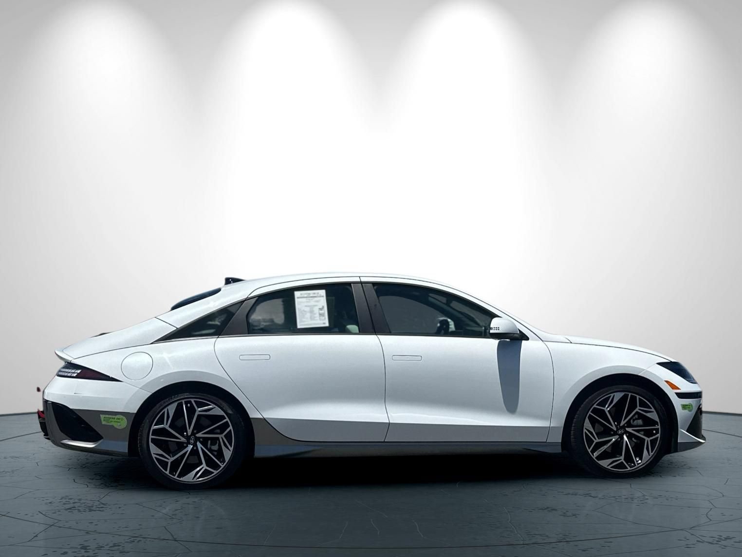 Used 2023 Hyundai Ioniq 6 SEL AWD/4WD image 3