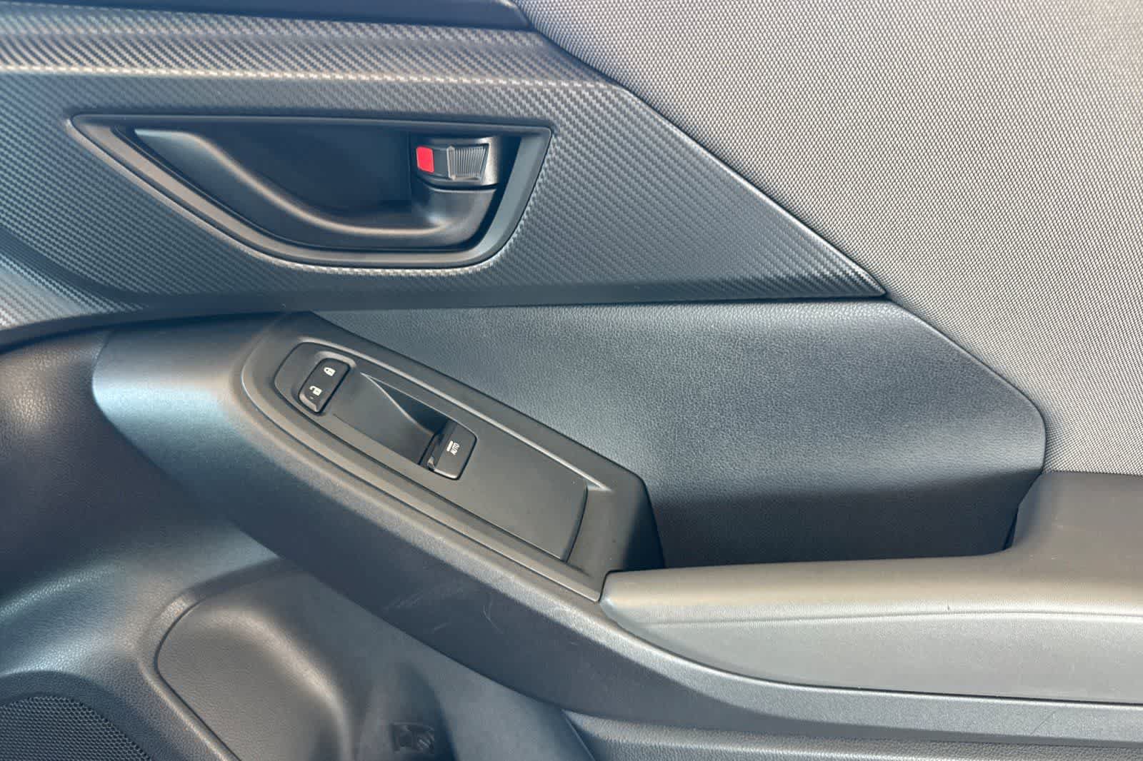 Certified 2025 Subaru Crosstrek 2.0i AWD/4WD image 18