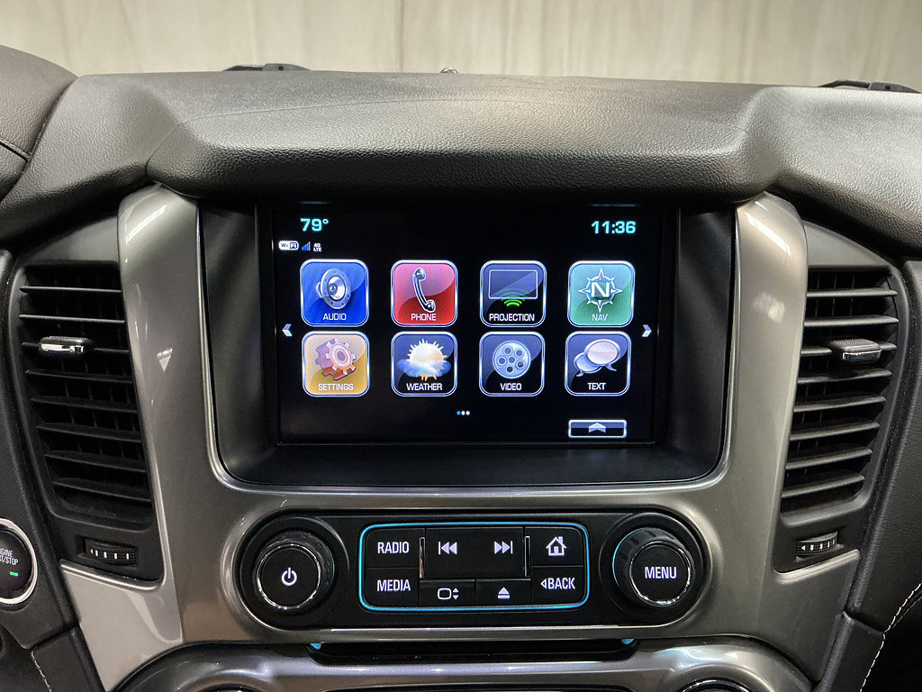 Used 2018 Chevrolet Suburban Premier AWD/4WD image 14