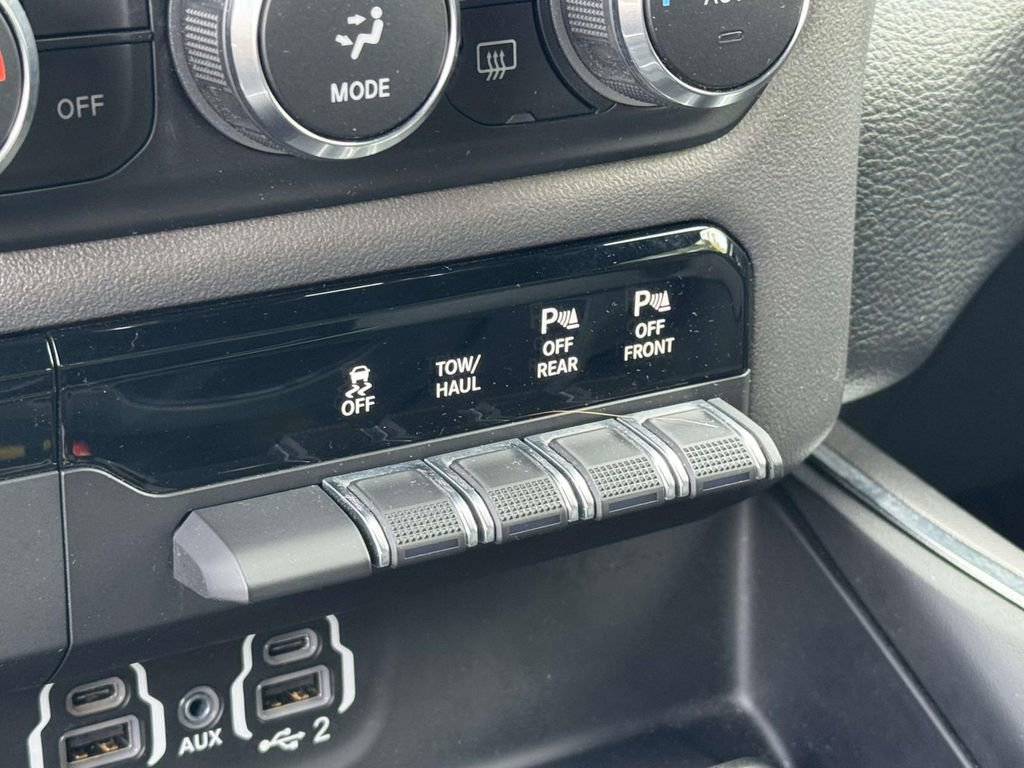 Used 2022 RAM 1500 Laramie w/ Sport Appearance Package AWD/4WD image 27