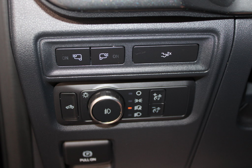 Used 2022 Ford F150 XLT w/ Equipment Group 302A High AWD/4WD image 43