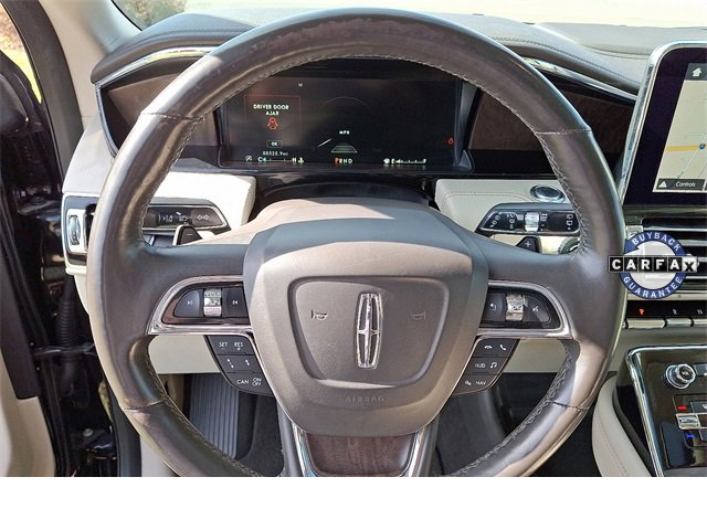 Used 2019 Lincoln Navigator Reserve image 17