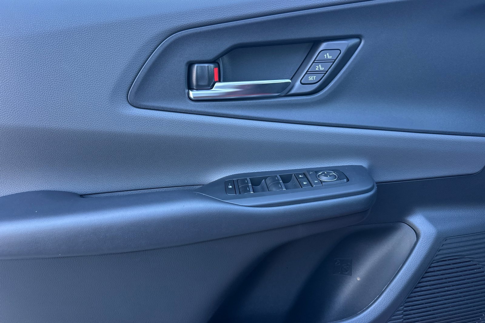 Used 2026 Toyota Prius Limited w/ Limited Premium Package image 11