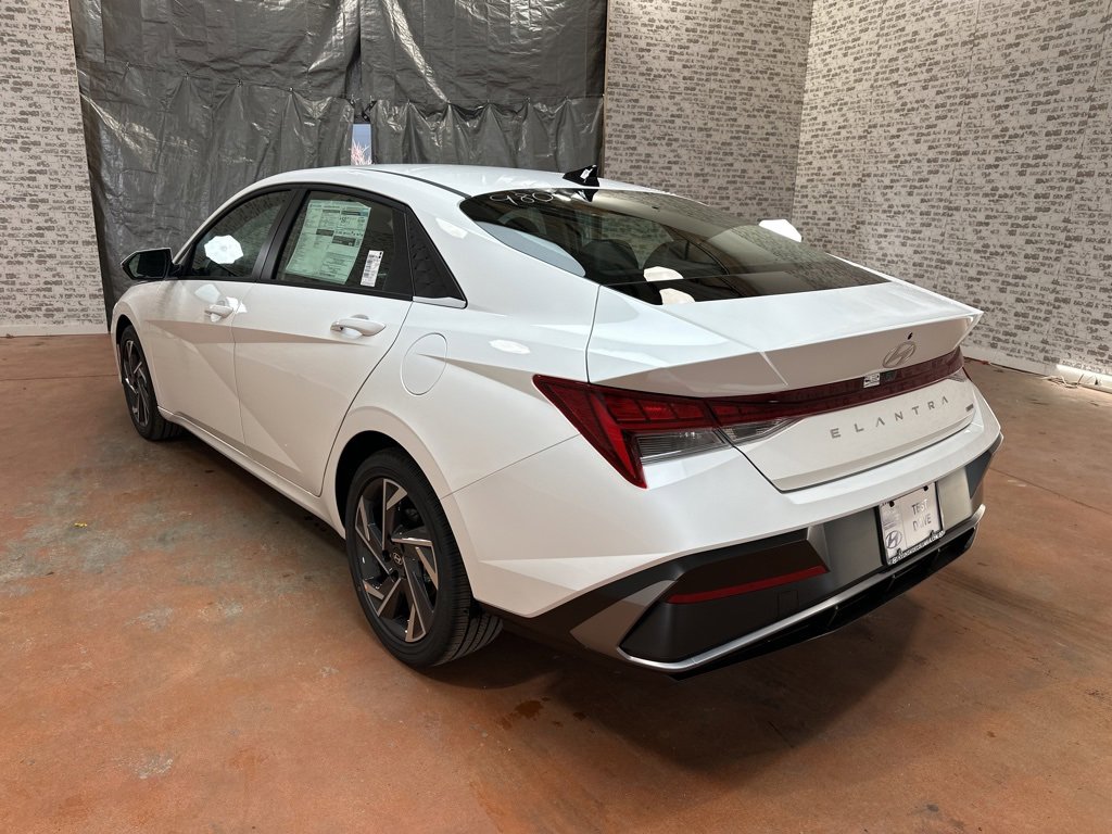 New 2026 Hyundai Elantra Limited image 5