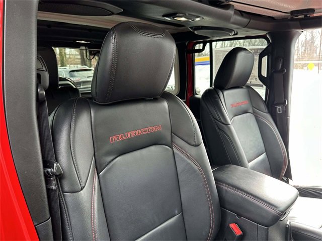 Certified 2018 Jeep Wrangler Unlimited Rubicon w/ Dual Top Group image 29