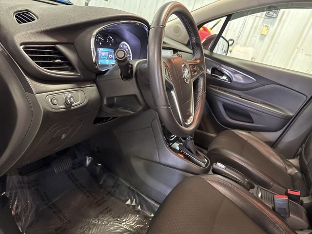 Used 2018 Buick Encore Preferred image 39
