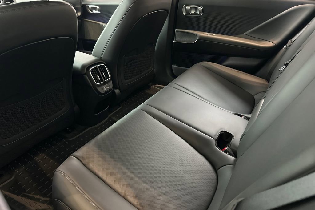 New 2025 Hyundai Ioniq 6 SEL image 10