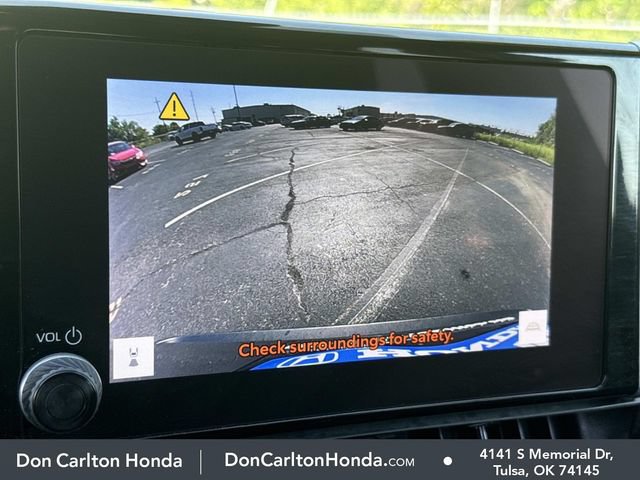 Used 2024 Toyota RAV4 LE AWD/4WD image 17