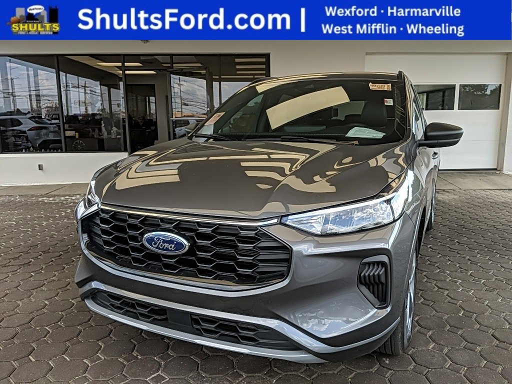 Used 2023 Ford Escape ST-Line w/ Tech Pack #1 image 1