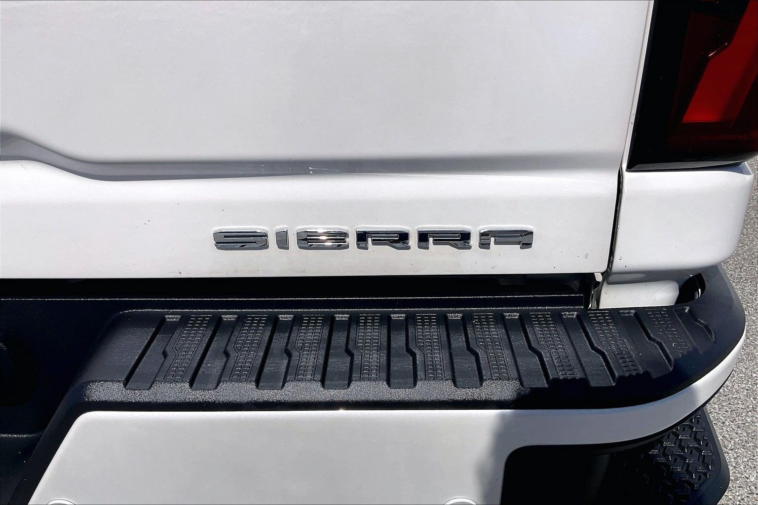 Used 2024 GMC Sierra 2500 Denali w/ Denali Reserve Package AWD/4WD image 10