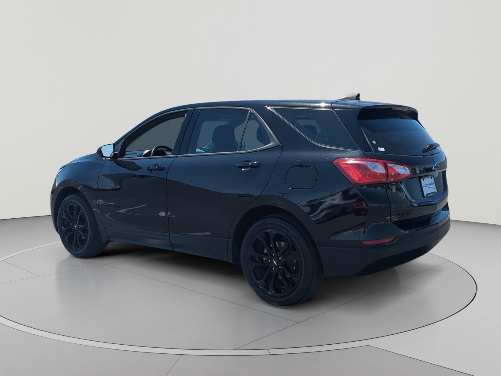 Used 2019 Chevrolet Equinox LS FWD image 3