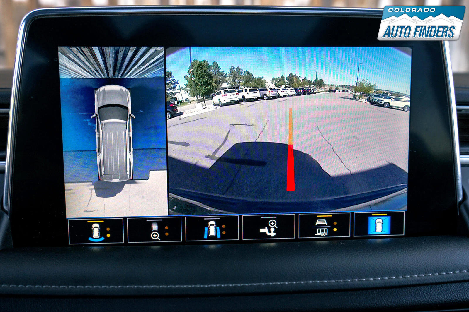 Used 2021 Chevrolet Tahoe Z71 w/ Z71 Signature Package image 18