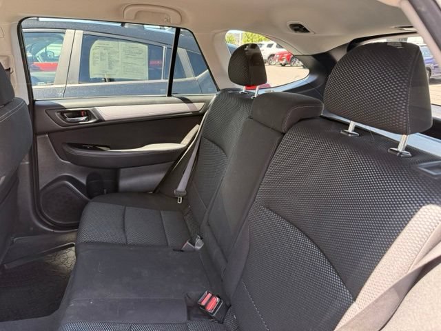 Used 2018 Subaru Outback 2.5i Premium AWD/4WD image 17