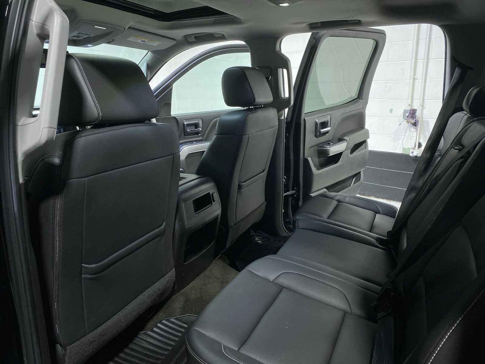 Used 2018 Chevrolet Silverado 1500 LTZ Z71 w/ LTZ Plus Package AWD/4WD image 11