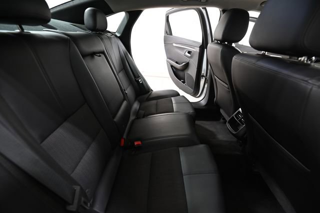 Used 2016 Chevrolet Impala LT image 23