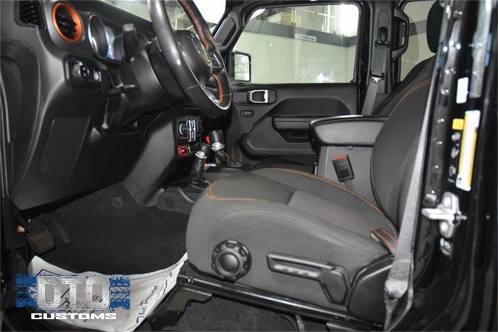 Used 2023 Jeep Gladiator Mojave w/ Trailer Tow Package image 37