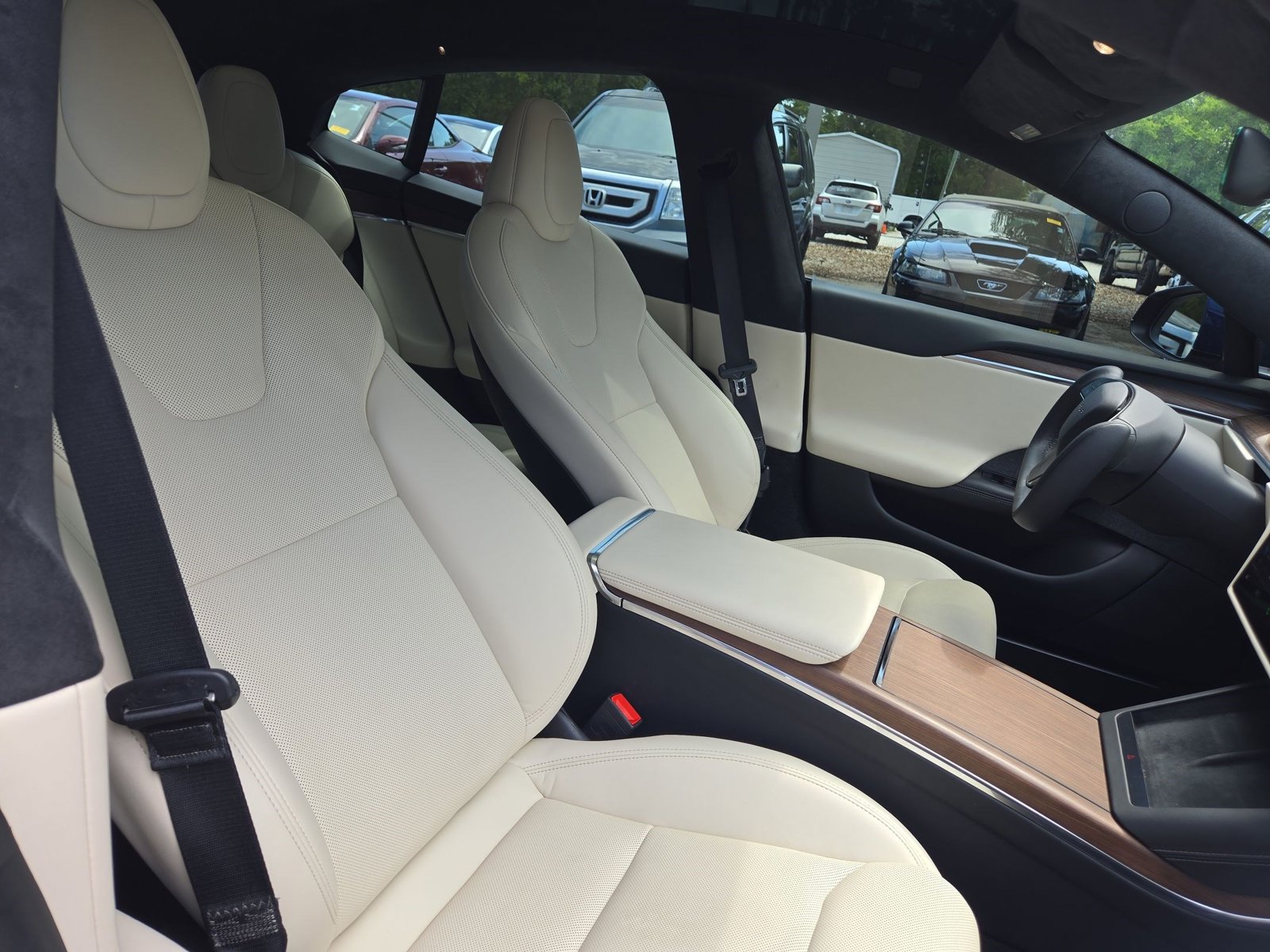 Used 2022 Tesla Model S AWD/4WD image 23
