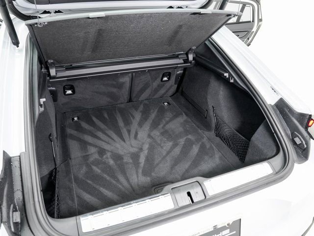 Certified 2025 Porsche Panamera 4 image 27