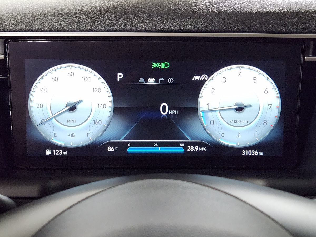 Used 2023 Hyundai Tucson Limited w/ Cargo Package FWD image 32