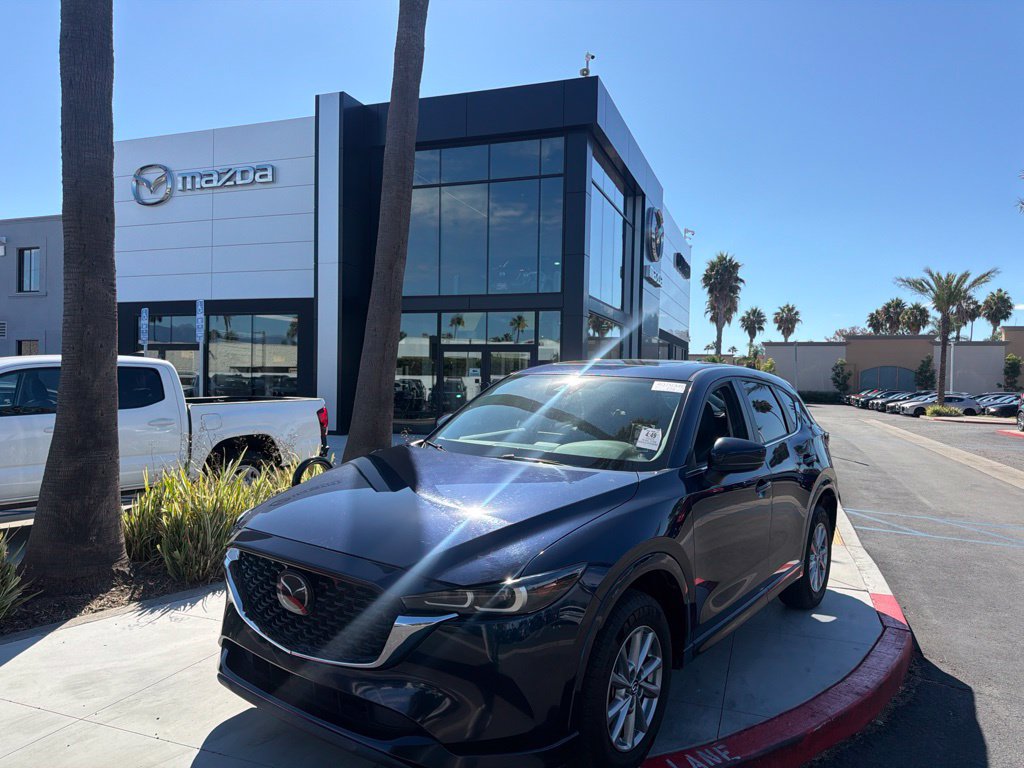 Used 2025 MAZDA CX-5 AWD 2.5 S w/ Preferred Package image 2