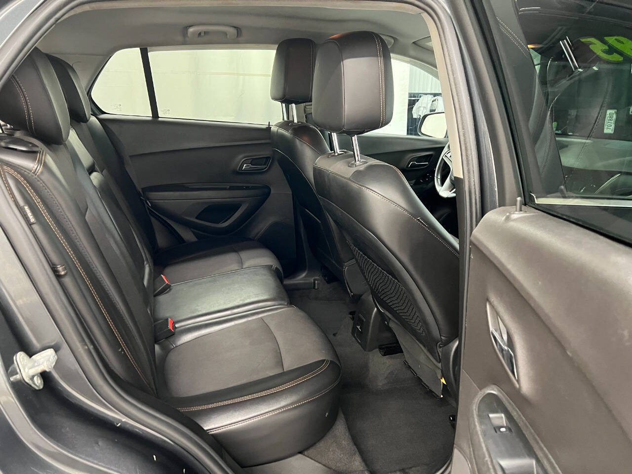 Used 2017 Chevrolet Trax LT w/ LT Convenience Package FWD image 10