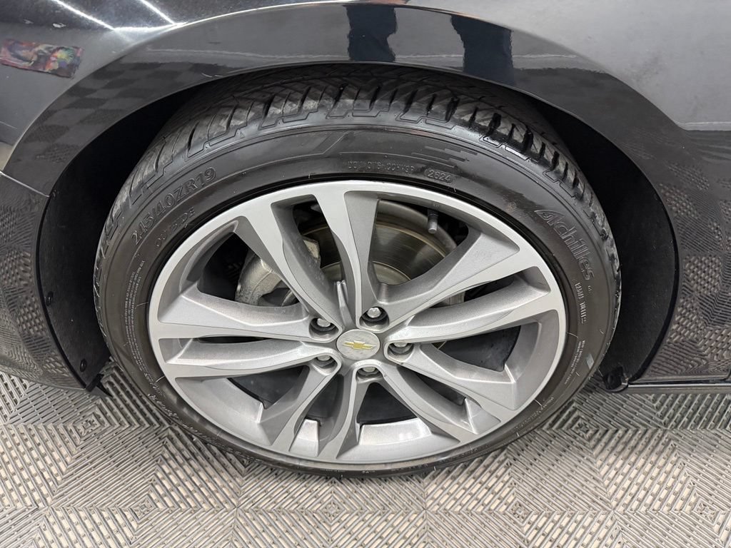 Used 2022 Chevrolet Malibu LT FWD image 21