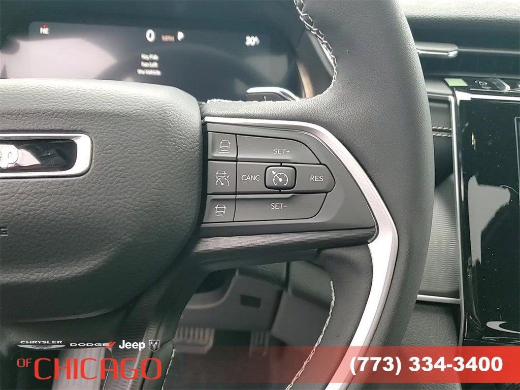 Certified 2025 Jeep Grand Cherokee L Altitude AWD/4WD image 18