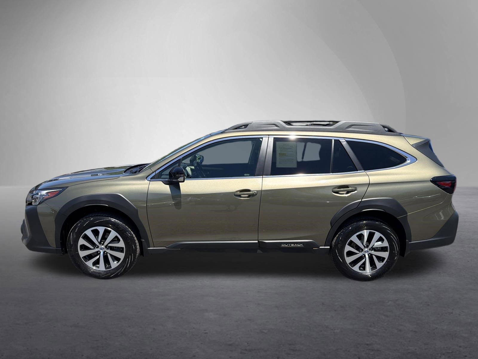 Used 2024 Subaru Outback Premium AWD/4WD image 7