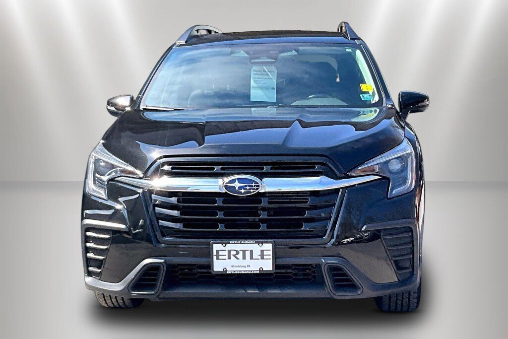 Certified 2023 Subaru Ascent Premium w/ Convenience Package image 2
