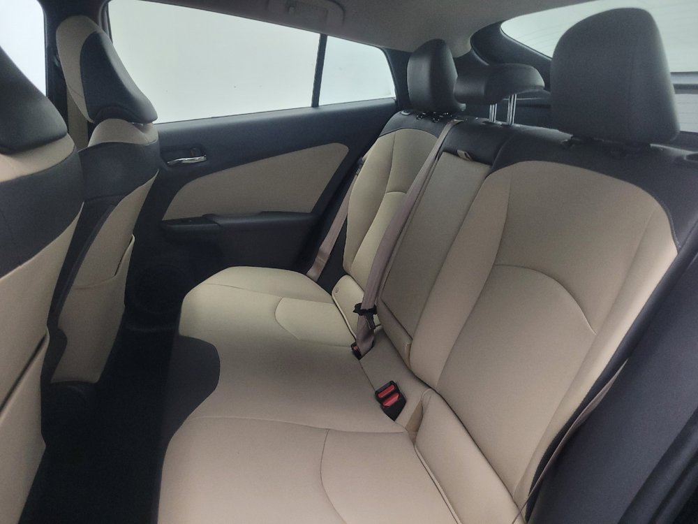 Used 2016 Toyota Prius Four FWD image 18