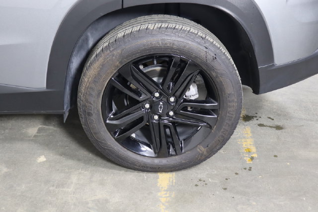 Used 2025 Chevrolet Trax ACTIV w/ Driver Confidence Package FWD image 39