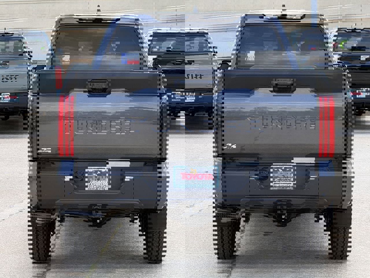 Used 2025 Toyota Tundra SR5 w/ SR5 Premium Package AWD/4WD image 5