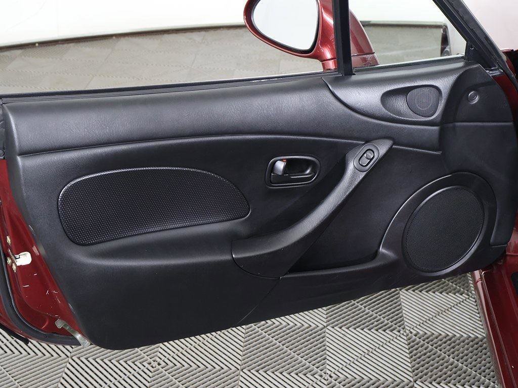 Used 2003 MAZDA MX-5 Miata image 16