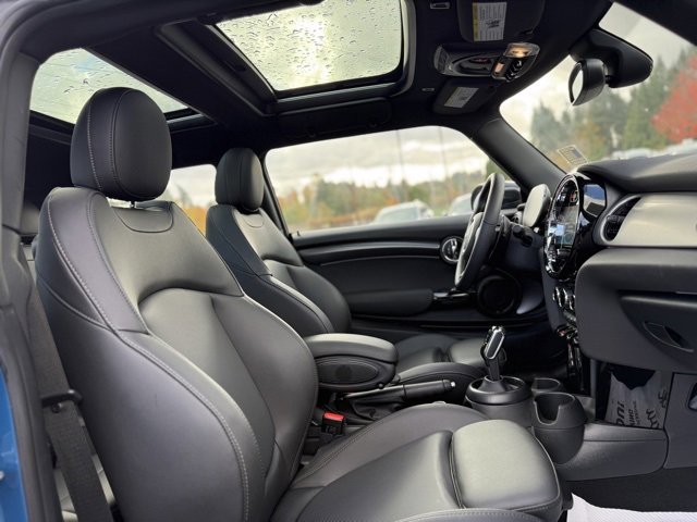 Used 2023 MINI Cooper S image 23