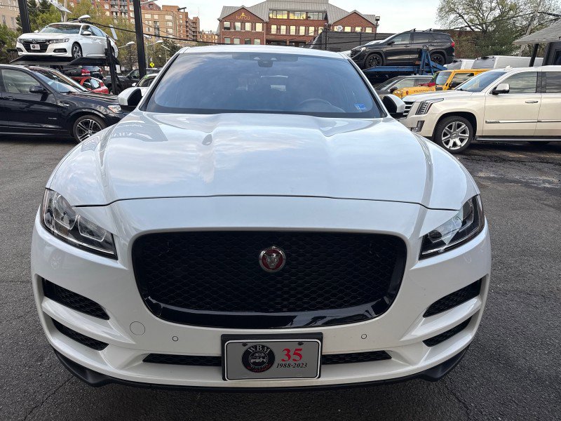 Used 2020 Jaguar F-PACE Premium image 9