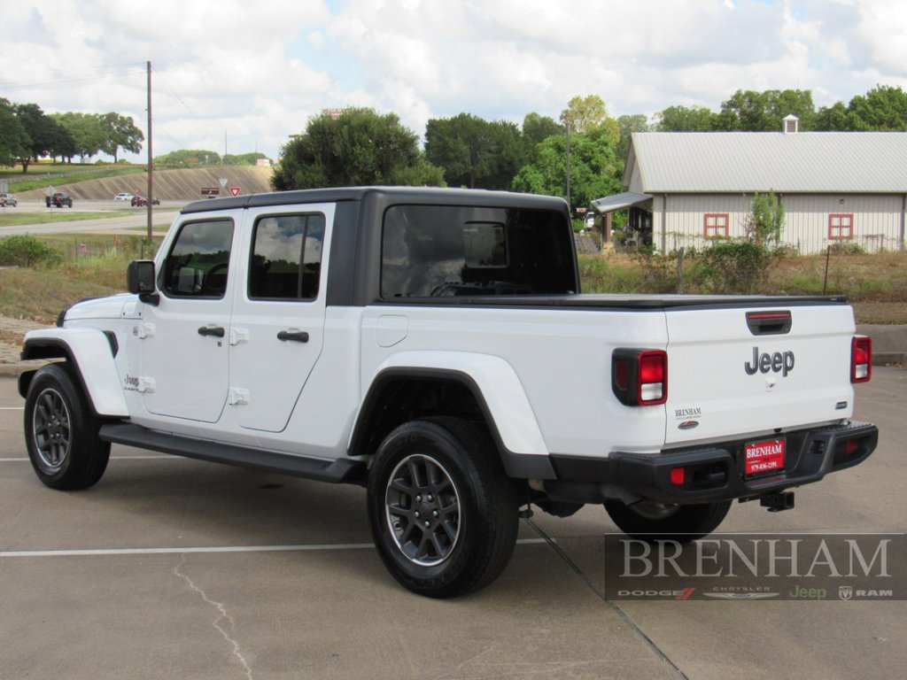Used 2020 Jeep Gladiator Overland AWD/4WD image 3
