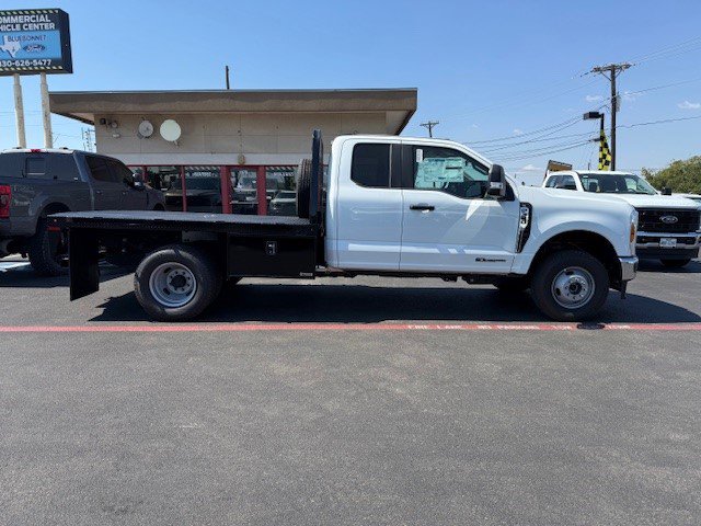 New 2025 Ford F350 XL w/ XL Chrome Package image 2